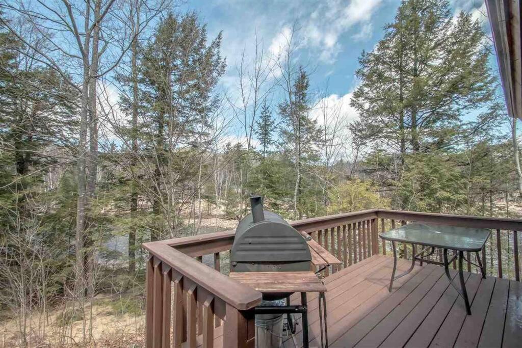 Relaxing Riverside Retreat - Storyland, Attitash, North Conway Apartment Bartlett Exterior foto